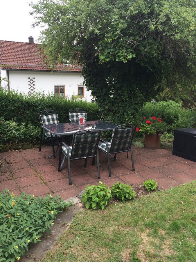 Ferienwohnung Im Gruenen Illschwang Zewnętrze zdjęcie